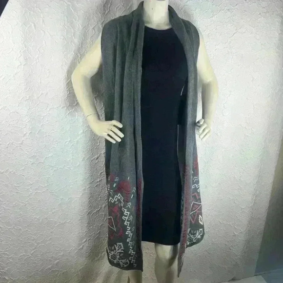 Johnny was Tisha Dark Gray Embroidered Sleeveless Cardigan - Picture 1 of 7